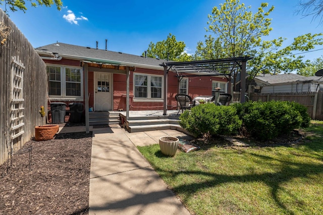 view of front of home featuring a pergola