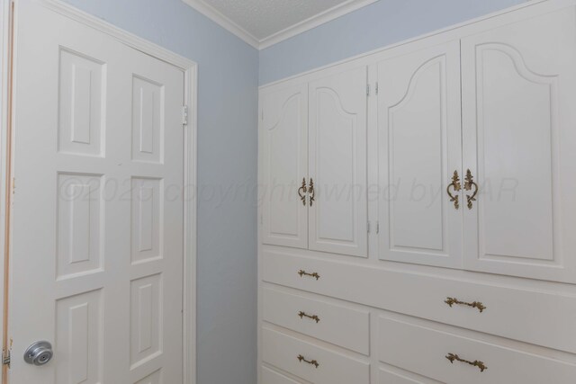 5109 Tawney Ave, Amarillo, TX 79106 - detailed view of ornamental molding