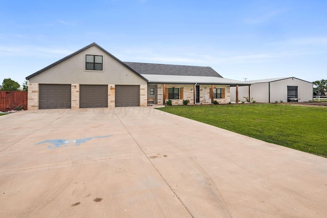 609 Western St, Claude, TX 79019 - photo 1