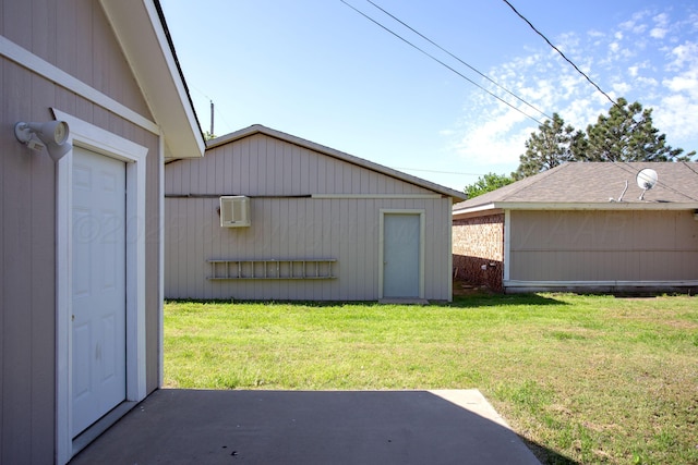 505 Alamo St, Claude, TX 79019 - view of green lawn featuring a patio area