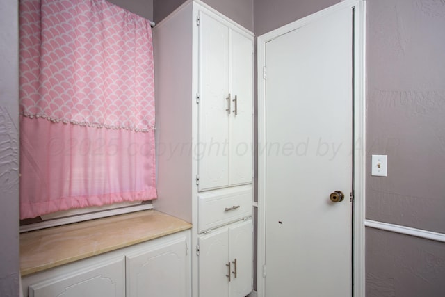 505 Alamo St, Claude, TX 79019 - view of bathroom