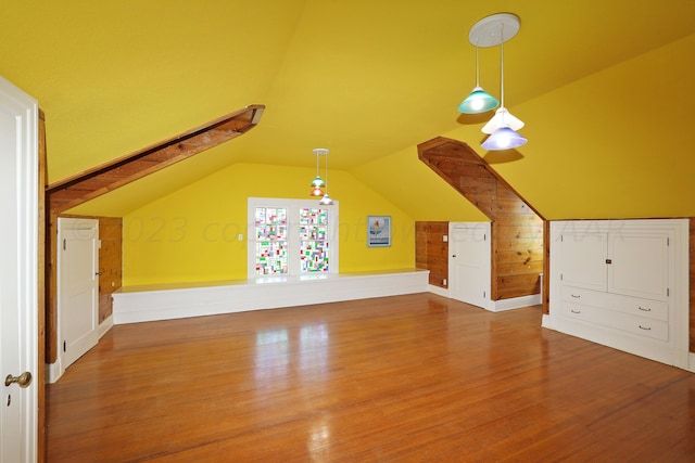 2101 S Harrison St, Amarillo, TX 79109 - additional living space featuring wood finished floors, lofted ceiling, and baseboards