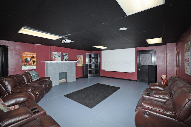 2101 S Harrison St, Amarillo, TX 79109 - living area featuring a fireplace