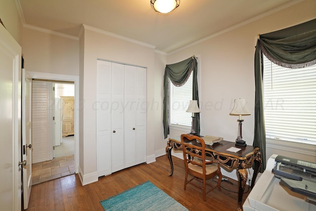 2101 S Harrison St, Amarillo, TX 79109 - office space with wood finished floors, ornamental molding, and baseboards