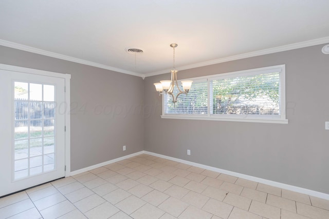 tiled spare room with crown molding and a notable chandelier