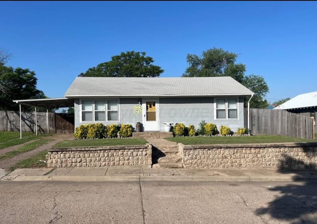420 E Panhandle Ave, Canadian, TX 79014 - photo 1