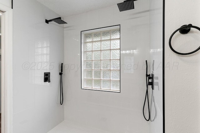 2607 15th Ave, Canyon, TX 79015 - bathroom featuring a tile shower