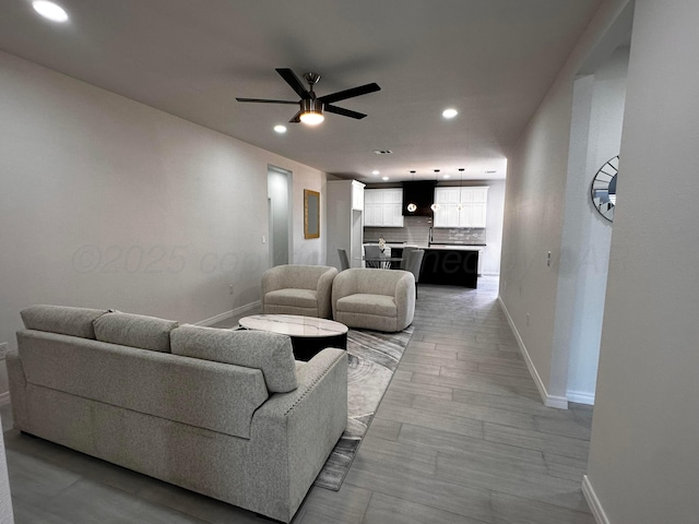 1513 SE 11th Ave, Amarillo, TX 79102 - living area with recessed lighting and ceiling fan