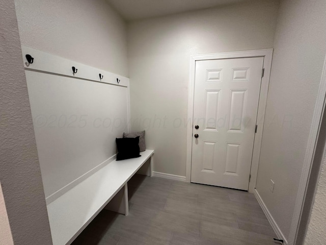 1513 SE 11th Ave, Amarillo, TX 79102 - mudroom featuring baseboards
