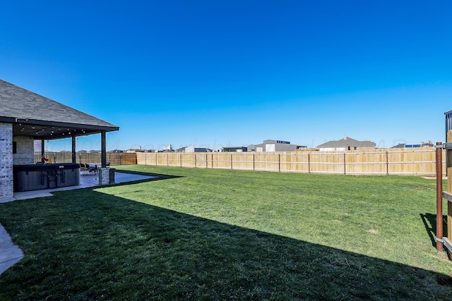 view of yard featuring a patio area