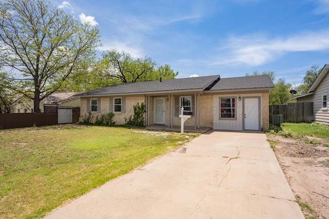 2618 13th Ave, Canyon, TX 79015 - photo 1