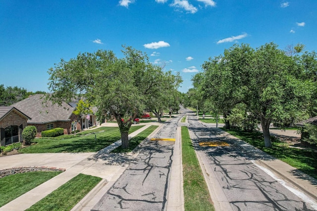 3 Country Club Dr, Amarillo, TX 79124 - surrounding community with a yard
