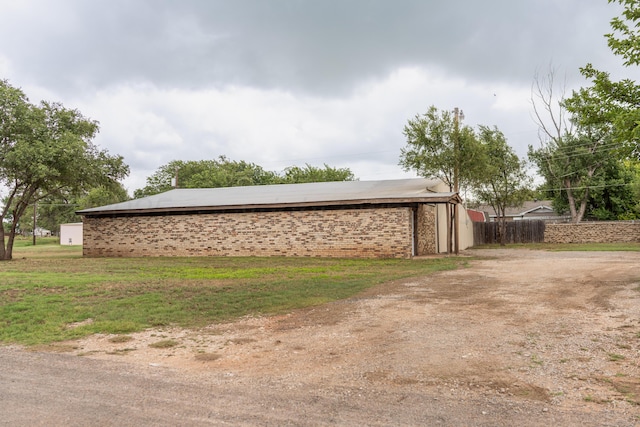 508 S Austin St, Shamrock, TX 79079 - view of property exterior with brick siding