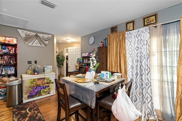 505 Doby Ct, Mobile, AL 36608 - dining area with wood finished floors