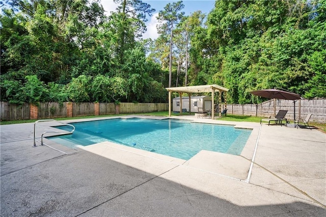 2000 Riverview Ave, Mobile, AL 36605 - view of swimming pool with a patio area, a fenced backyard, and view of wooded area