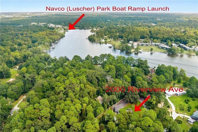 2000 Riverview Ave, Mobile, AL 36605 - aerial view of a heavily wooded area and a large body of water