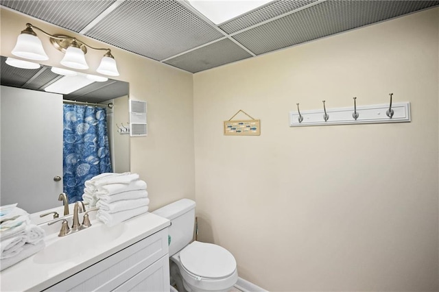 1051 Beach Blvd, Gulf Shores, AL 36542 - bathroom with vanity and a shower with shower curtain