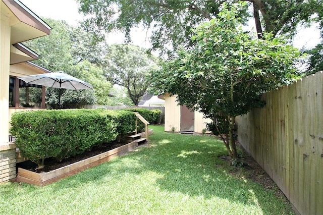 106 Windsor Ct, Daphne, AL 36526 - fenced backyard with a shed