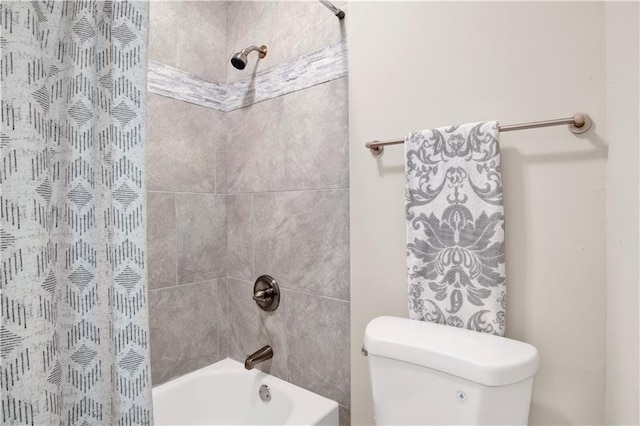 2604 Old Dobbin Dr E, Mobile, AL 36695 - bathroom featuring toilet and shower / bath combination with curtain