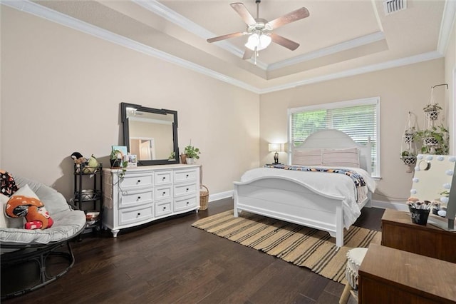 6120 Whitebark Dr, Mobile, AL 36693 - bedroom featuring dark wood-style floors, a tray ceiling, crown molding, baseboards, and ceiling fan