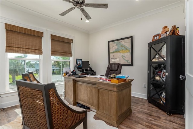 home office with a ceiling fan, wood finished floors, baseboards, recessed lighting, and crown molding