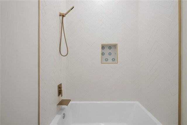 bathroom featuring shower / tub combination