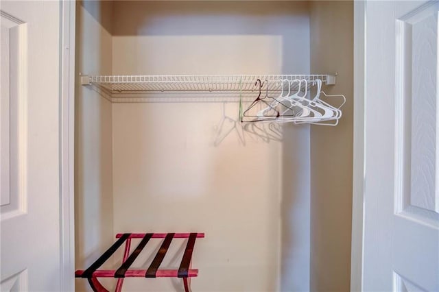 6194 State Highway 59 Unit D-8, Gulf Shores, AL 36542 - view of closet