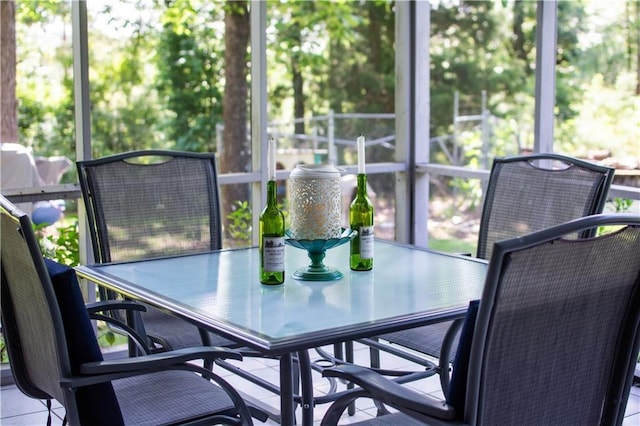 view of sunroom / solarium