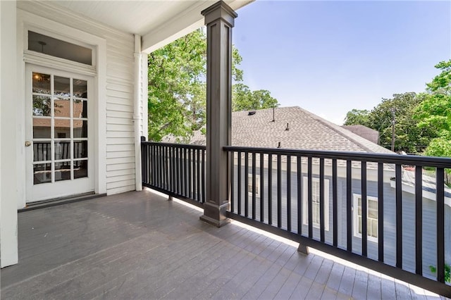 1703 Dauphin St, Mobile, AL 36604 - view of wooden deck