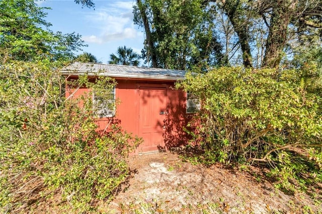 view of outbuilding