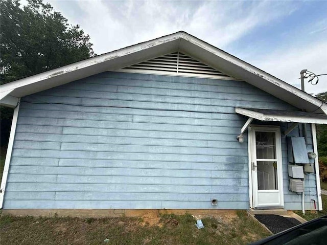 view of side of property