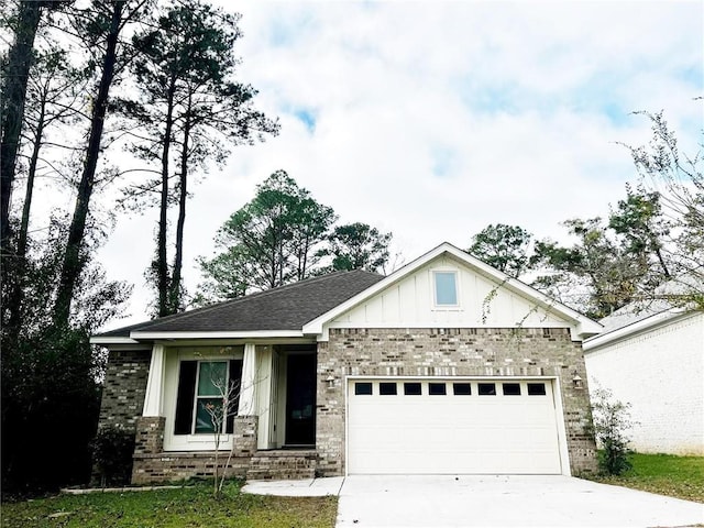 craftsman-style house featuring a garage