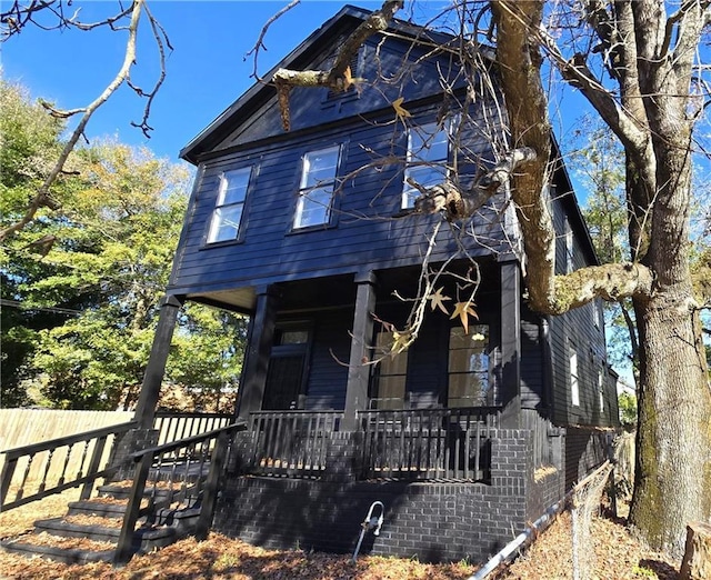 view of front facade with a porch