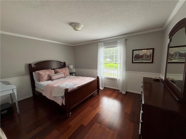 5911 Shenandoah Rd N, Mobile, AL 36608 - bedroom featuring a textured ceiling, dark wood-style flooring, and crown molding