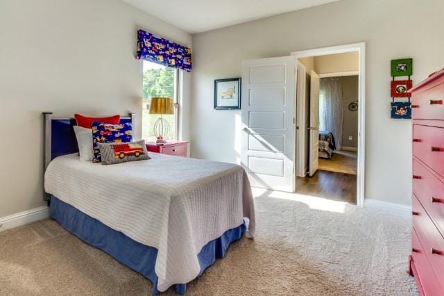 bedroom featuring carpet floors