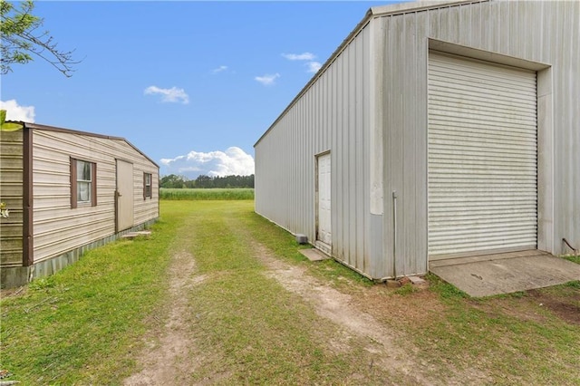 exterior space with a yard