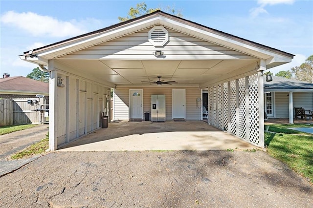 view of front facade with a carport