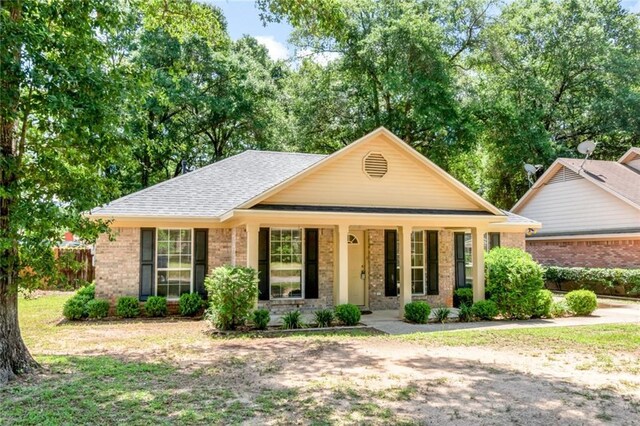 2778 Valley Forge Dr, Mobile, AL 36618