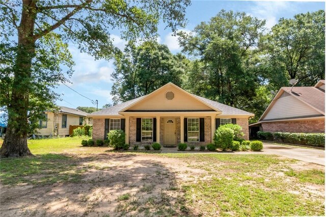 2778 Valley Forge Dr, Mobile, AL 36618