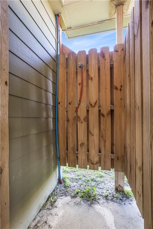 1449 Lagoon Dr W Unit B, Gulf Shores, AL 36542 - view of gate