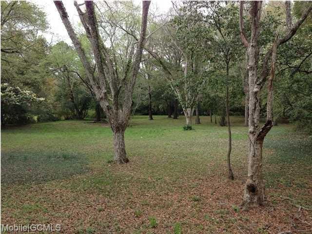 Listing photo 2 for 5308 Old Shell Rd, Mobile AL 36608