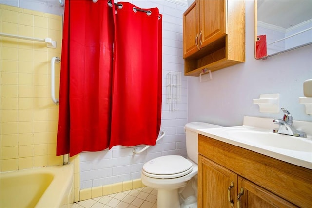 4359 Montclair Cir E, Mobile, AL 36693 - full bath with toilet, tile patterned flooring, vanity, and a bathtub