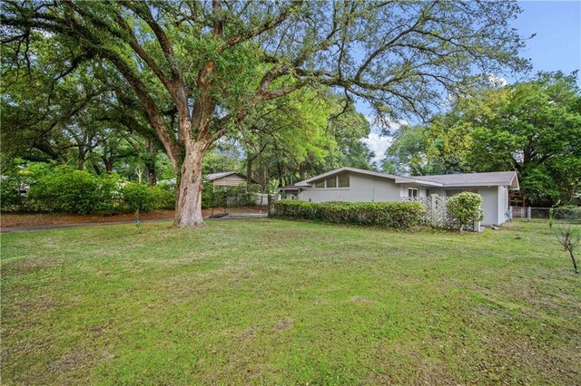 4359 Montclair Cir E, Mobile, AL 36693 - view of yard