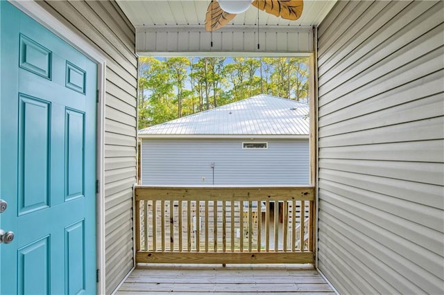 deck featuring ceiling fan