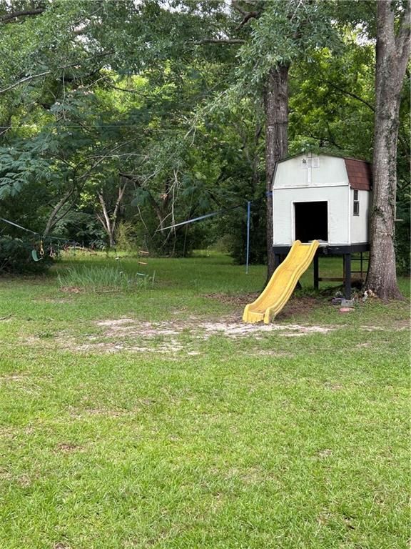 9016 Julie St, Mobile, AL 36608 - view of green lawn