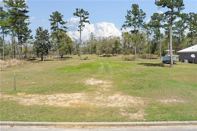 Listing photo 3 for 4616 Cypress Business Park Dr, Mobile AL 36619