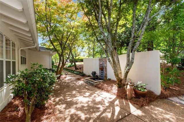6000 Shenandoah Rd N, Mobile, AL 36608 - view of patio / terrace featuring fence