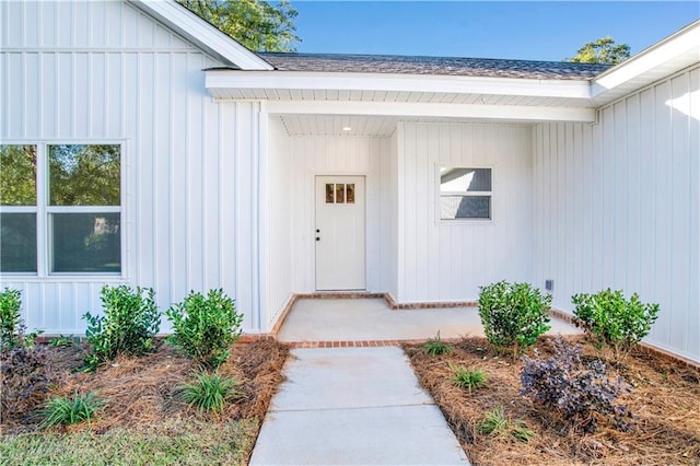 view of property entrance