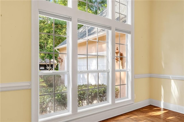 104 Ferncliff Cir, Daphne, AL 36526 - detailed view of baseboards