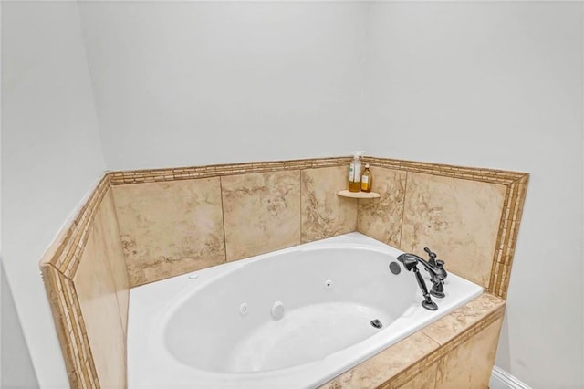 311 Magnolia Ave Unit 54, Satsuma, AL 36572 - full bath featuring a tub with jets
